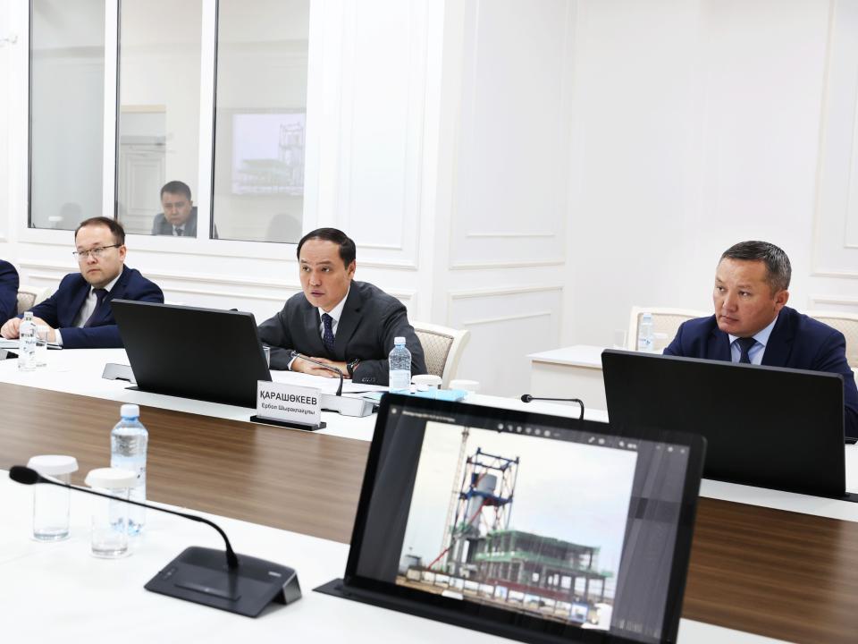 Ербол Қарашөкеев шетелдік инвесторлармен кездесті