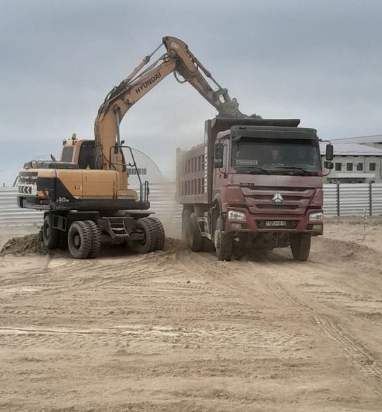 ТҮРКІСТАН: САУРАН АУДАНЫНЫҢ ОРТАЛЫҒЫНДА СПОРТ КЕШЕНІНІҢ ҚҰРЫЛЫС ЖҰМЫСТАРЫ БАСТАЛДЫ