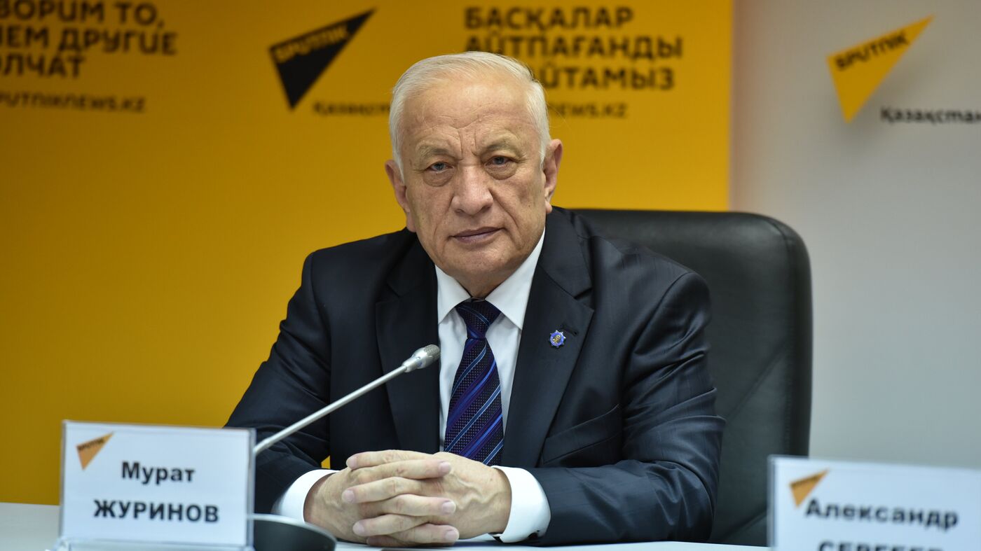Мұрат ЖҰРЫНОВ, академик, ғалым:  ҚАЗІРГІ ҚАЗАҚ ҒЫЛЫМЫ ТАМЫРЫНАН АЖЫРАҒАН ҚАҢБАҚ СЕΚΙΛΔΙ