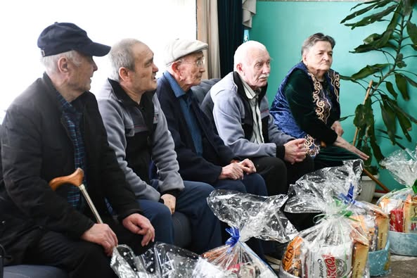 ТҮРКІСТАН: ОРДАБАСЫЛЫҚТАР ҚАРТТАРҒА ҚҰРМЕТ КӨРСЕТТІ