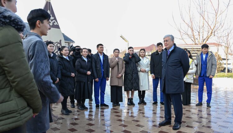 Мемлекет басшысы Тараз қаласындағы Студенттер үйіне барды