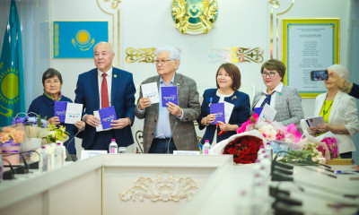 Жаңа сөздік оқырманға жол тартты